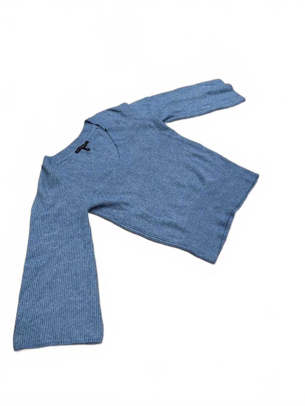 White House Black Market Light Blue Ribbed V-Neck Sweater, Size M